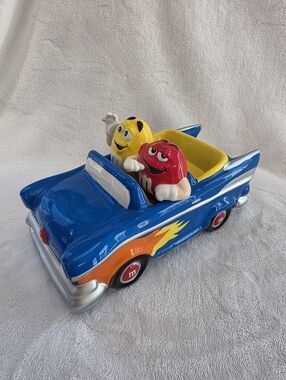 Vintage M&M's 2001 Galerie Ceramic Blue '57 Chevy Car Figurine